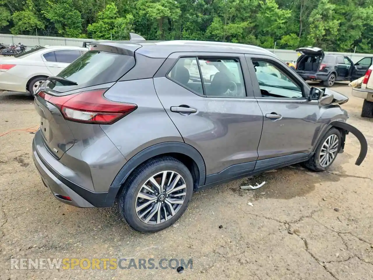 3 fotografías del automóvil dañado 3N1CP5CV4ML473649 NISSAN KICKS 2021