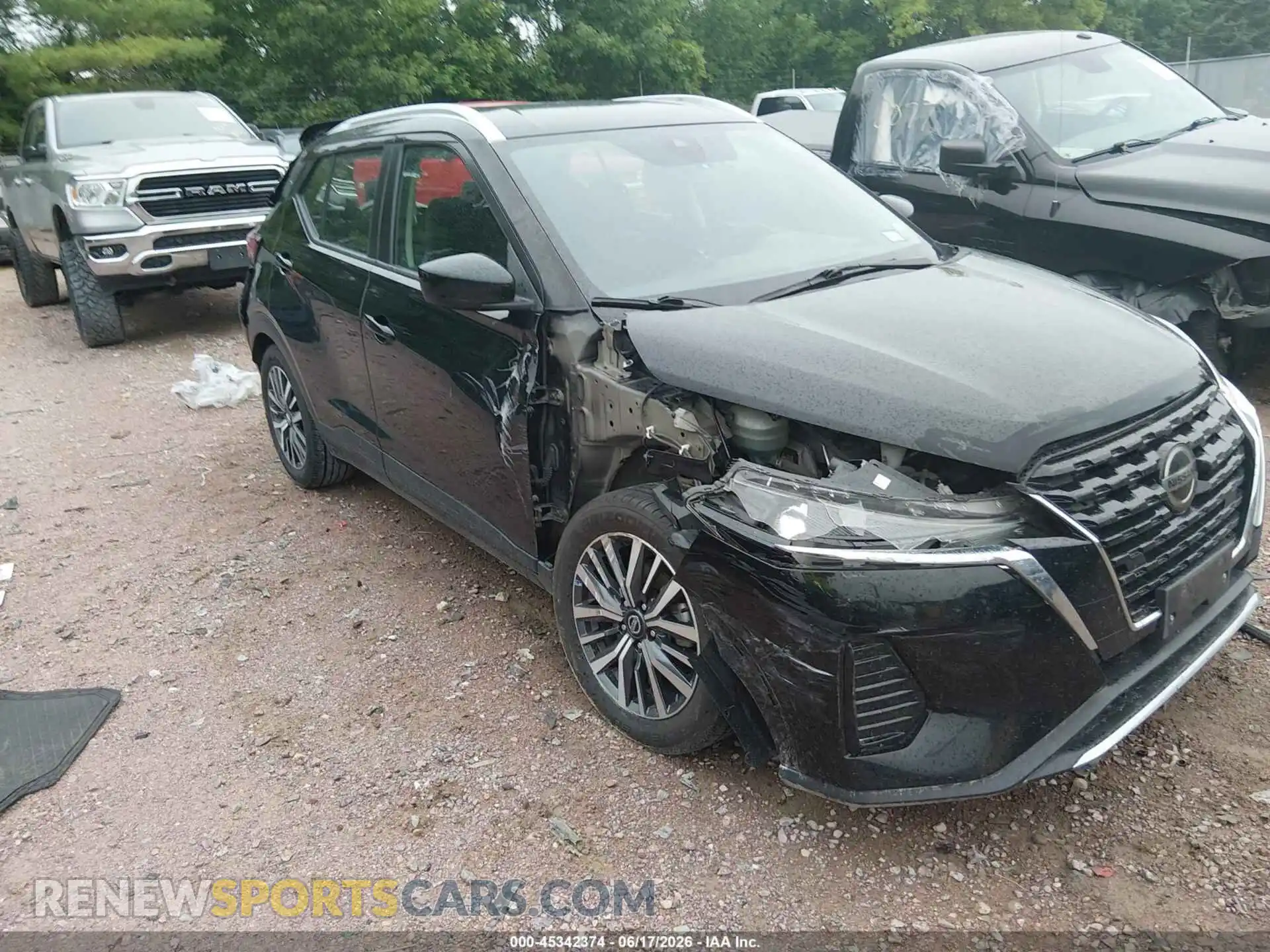 1 Photograph of a damaged car 3N1CP5CV4ML477829 NISSAN KICKS 2021