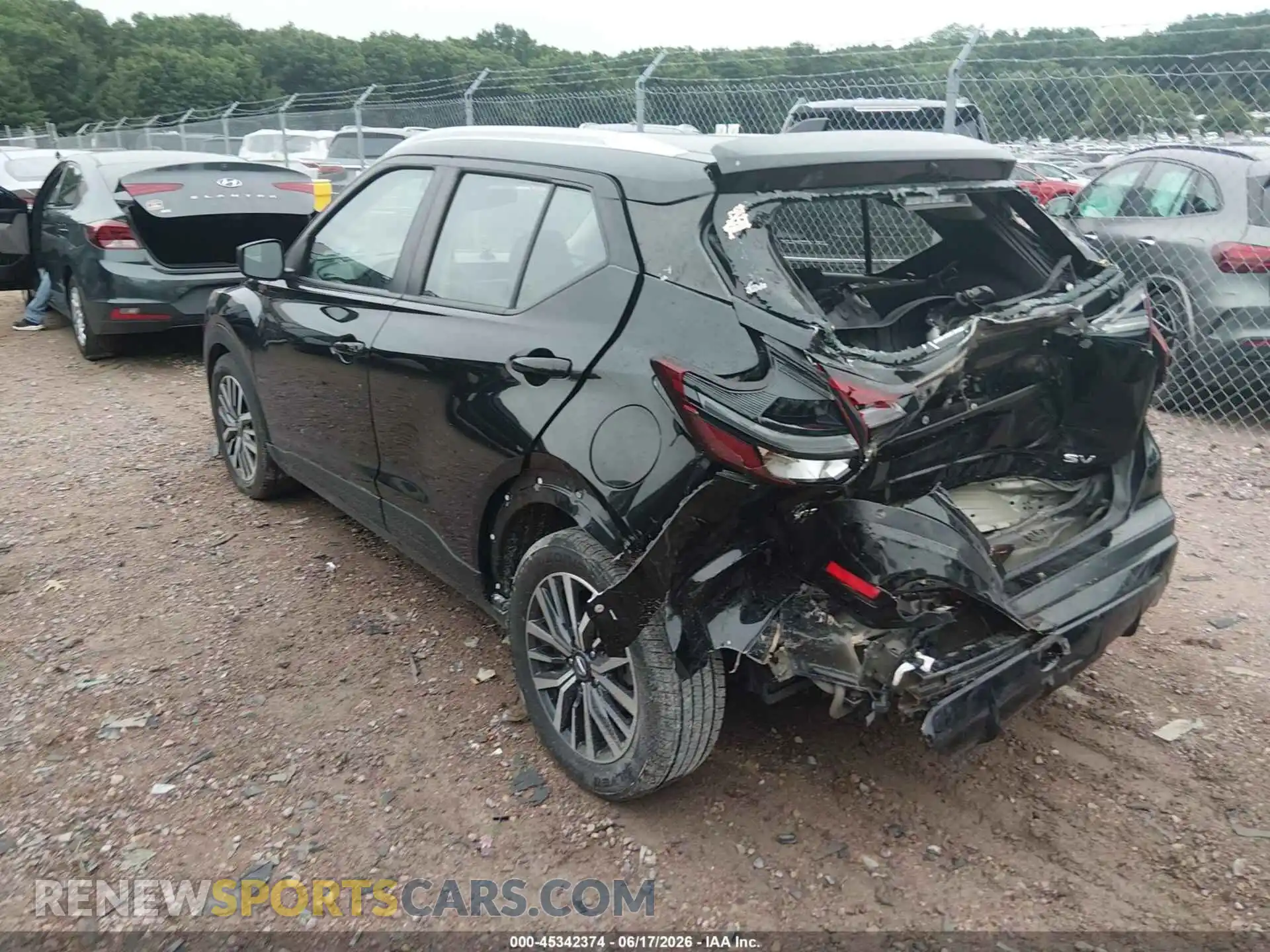 3 Photograph of a damaged car 3N1CP5CV4ML477829 NISSAN KICKS 2021