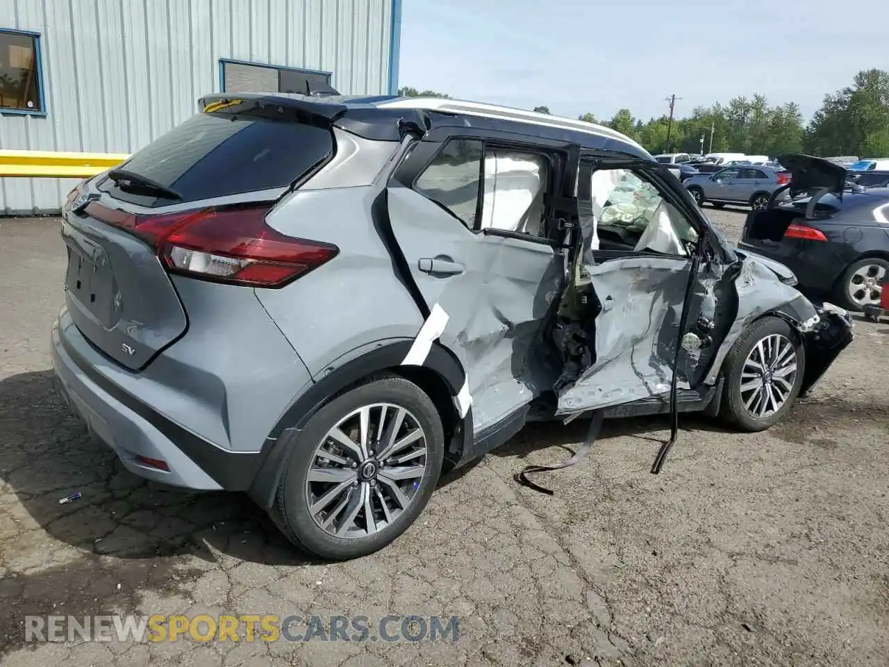 3 Фотография поврежденного автомобиля 3N1CP5CV4ML552612 NISSAN KICKS 2021