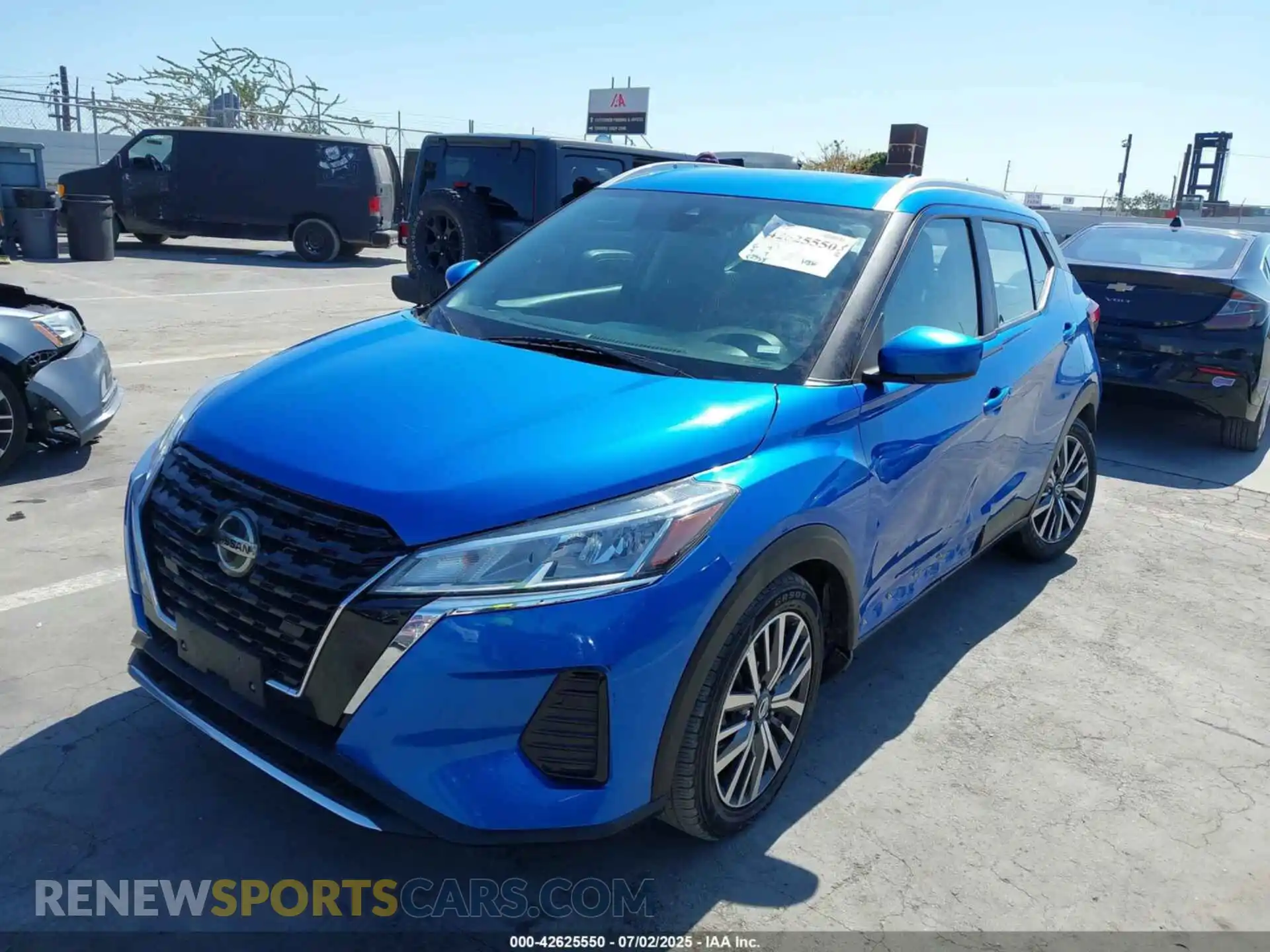 2 Photograph of a damaged car 3N1CP5CV5ML474874 NISSAN KICKS 2021