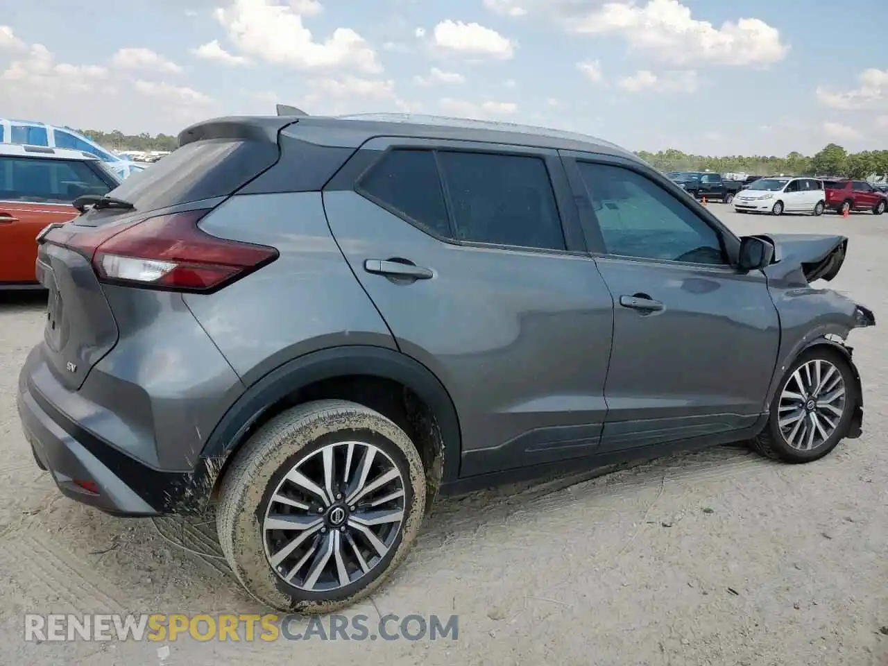 3 Photograph of a damaged car 3N1CP5CV5ML478293 NISSAN KICKS 2021