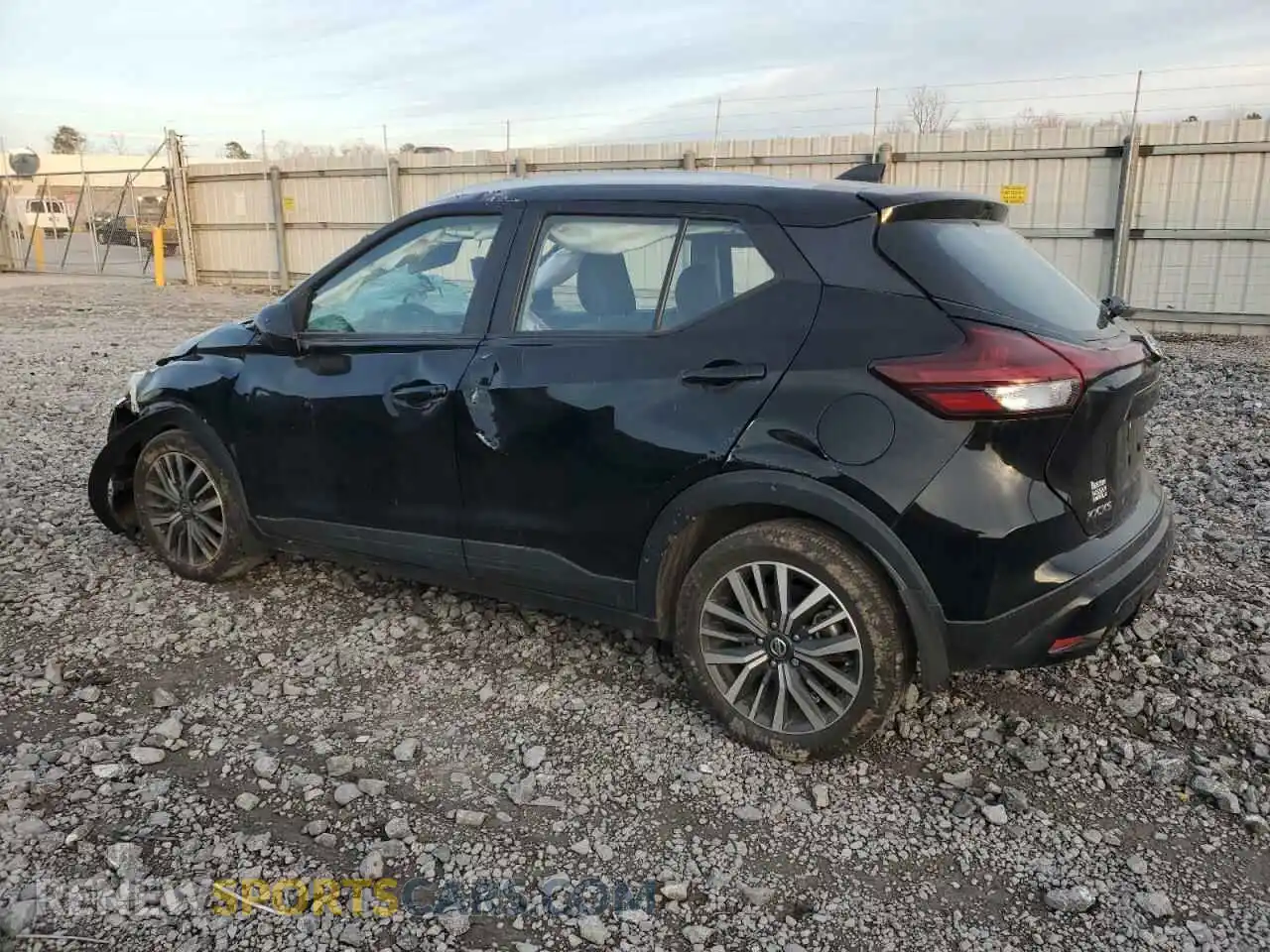 2 Photograph of a damaged car 3N1CP5CV5ML491352 NISSAN KICKS 2021
