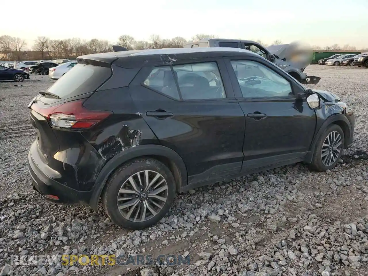 3 Photograph of a damaged car 3N1CP5CV5ML491352 NISSAN KICKS 2021