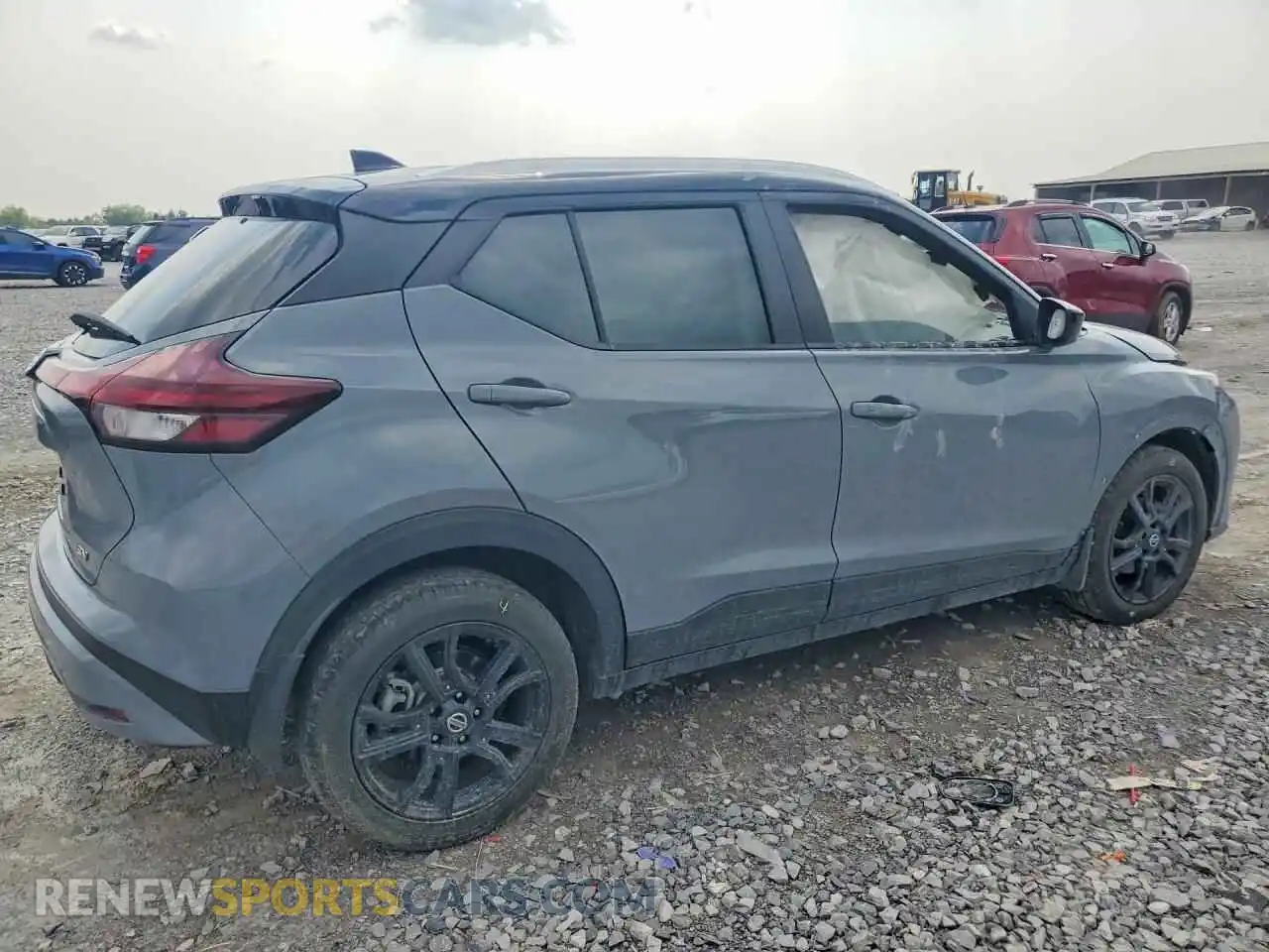 3 Photograph of a damaged car 3N1CP5CV5ML499032 NISSAN KICKS 2021