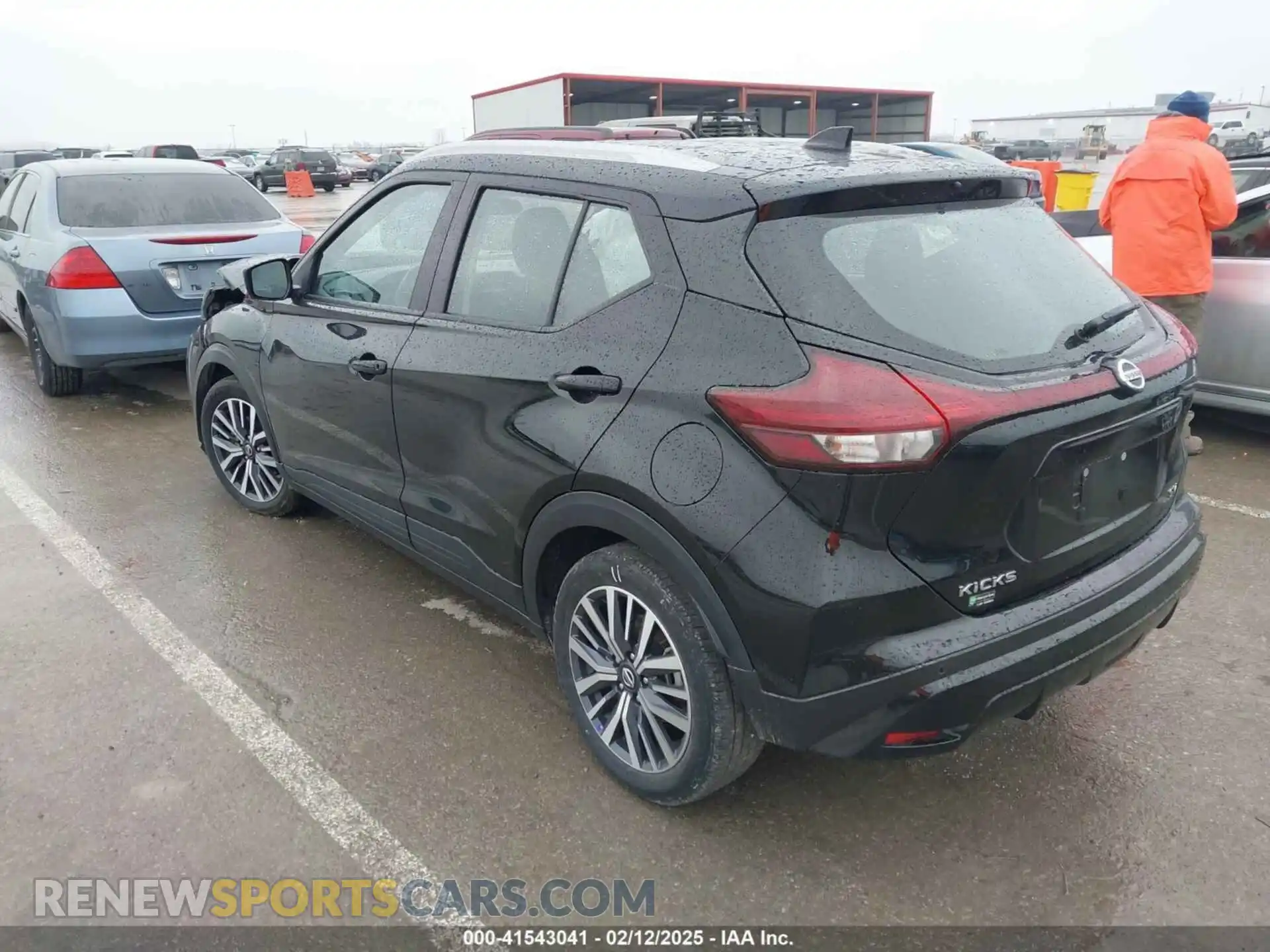 3 Photograph of a damaged car 3N1CP5CV5ML524690 NISSAN KICKS 2021