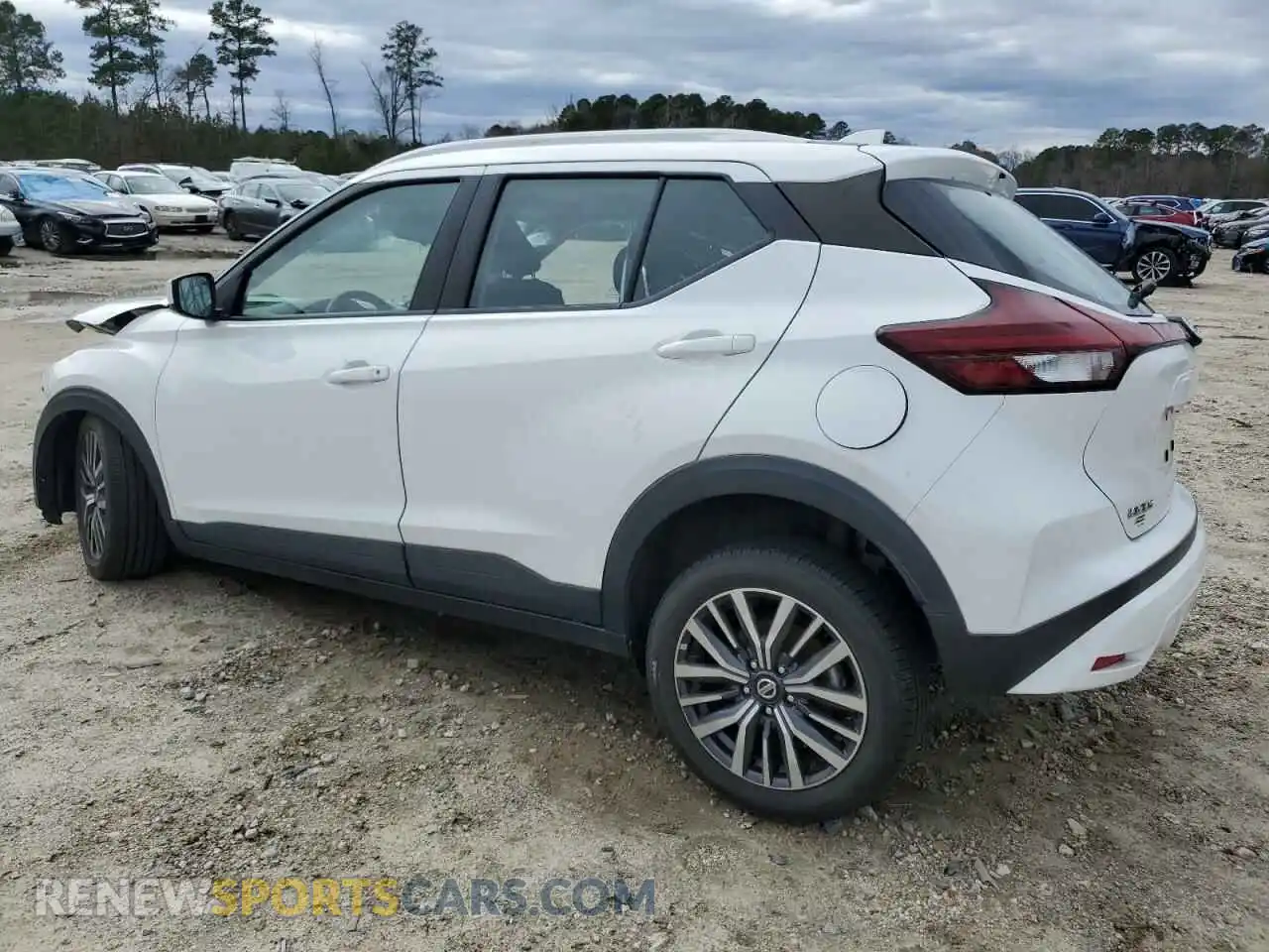 2 Photograph of a damaged car 3N1CP5CV5ML531543 NISSAN KICKS 2021