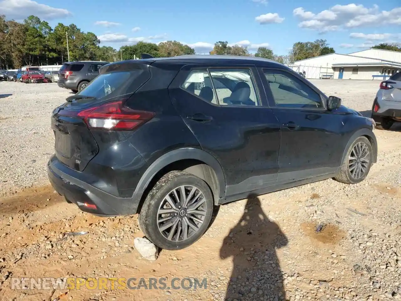 3 Photograph of a damaged car 3N1CP5CV6ML483650 NISSAN KICKS 2021