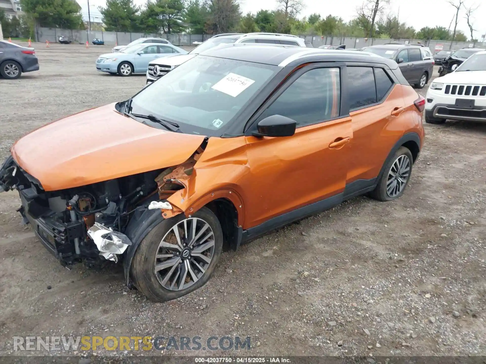 2 Photograph of a damaged car 3N1CP5CV6ML487360 NISSAN KICKS 2021
