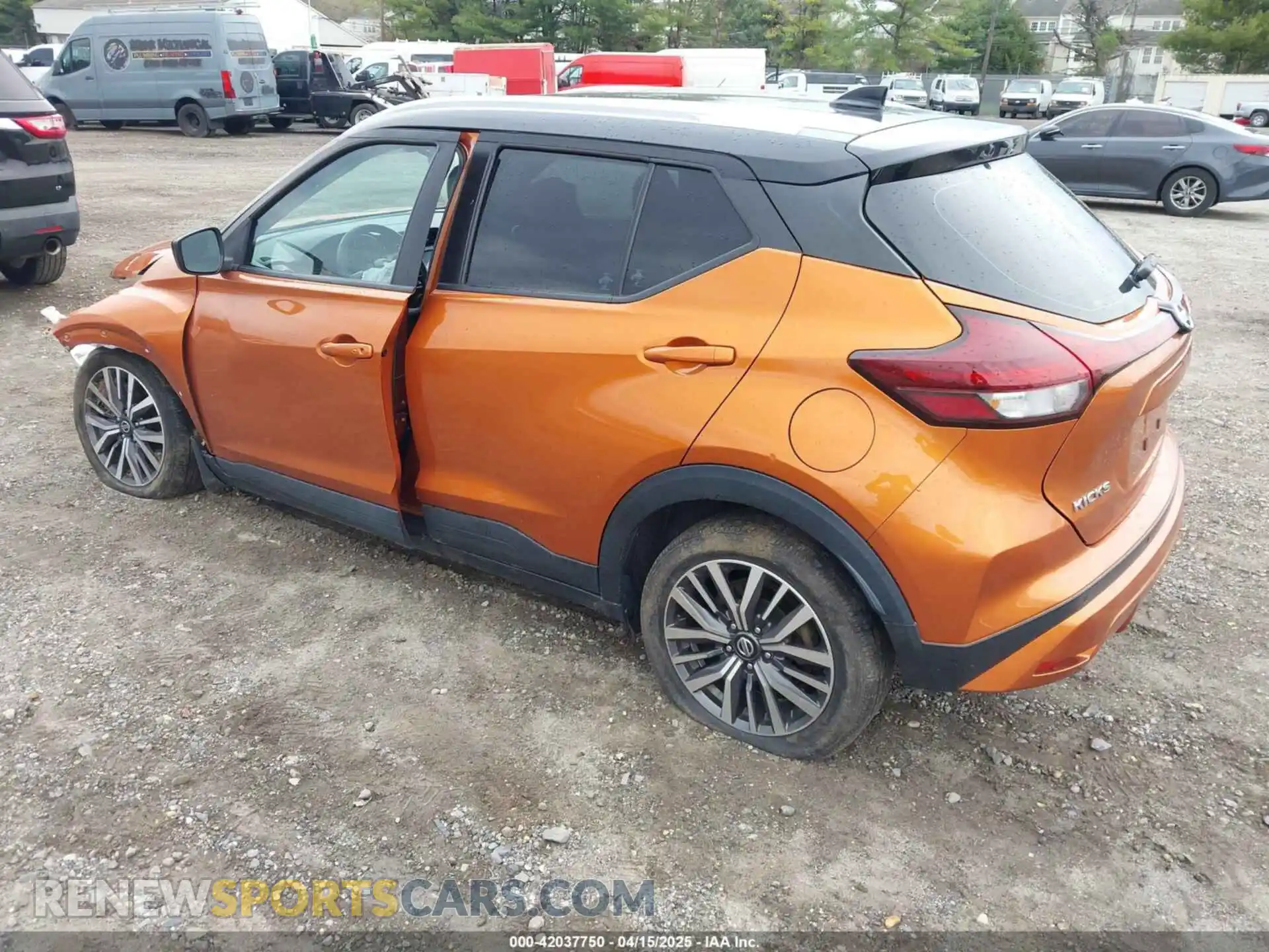 3 Photograph of a damaged car 3N1CP5CV6ML487360 NISSAN KICKS 2021