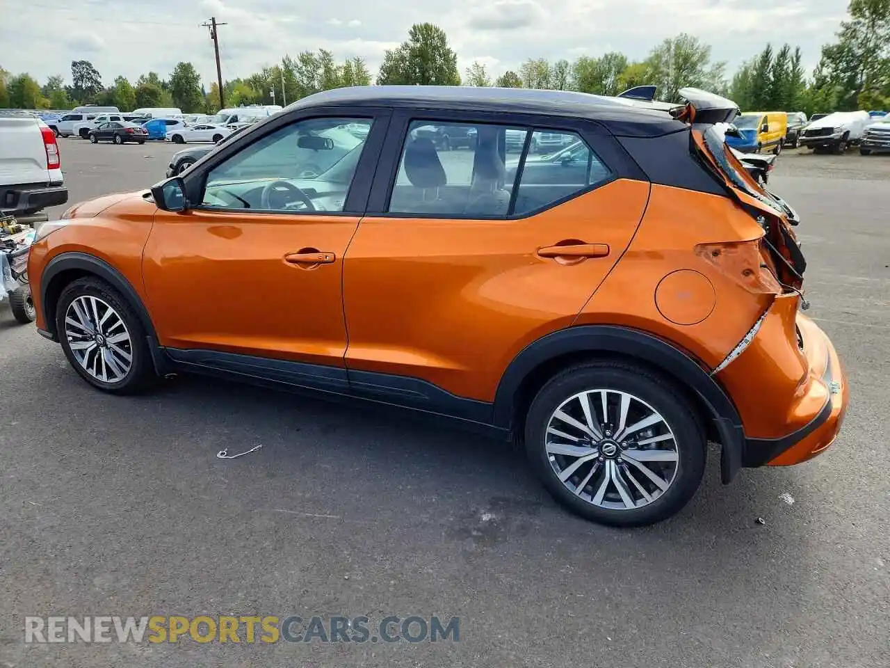 2 fotografías del automóvil dañado 3N1CP5CV6ML505274 NISSAN KICKS 2021