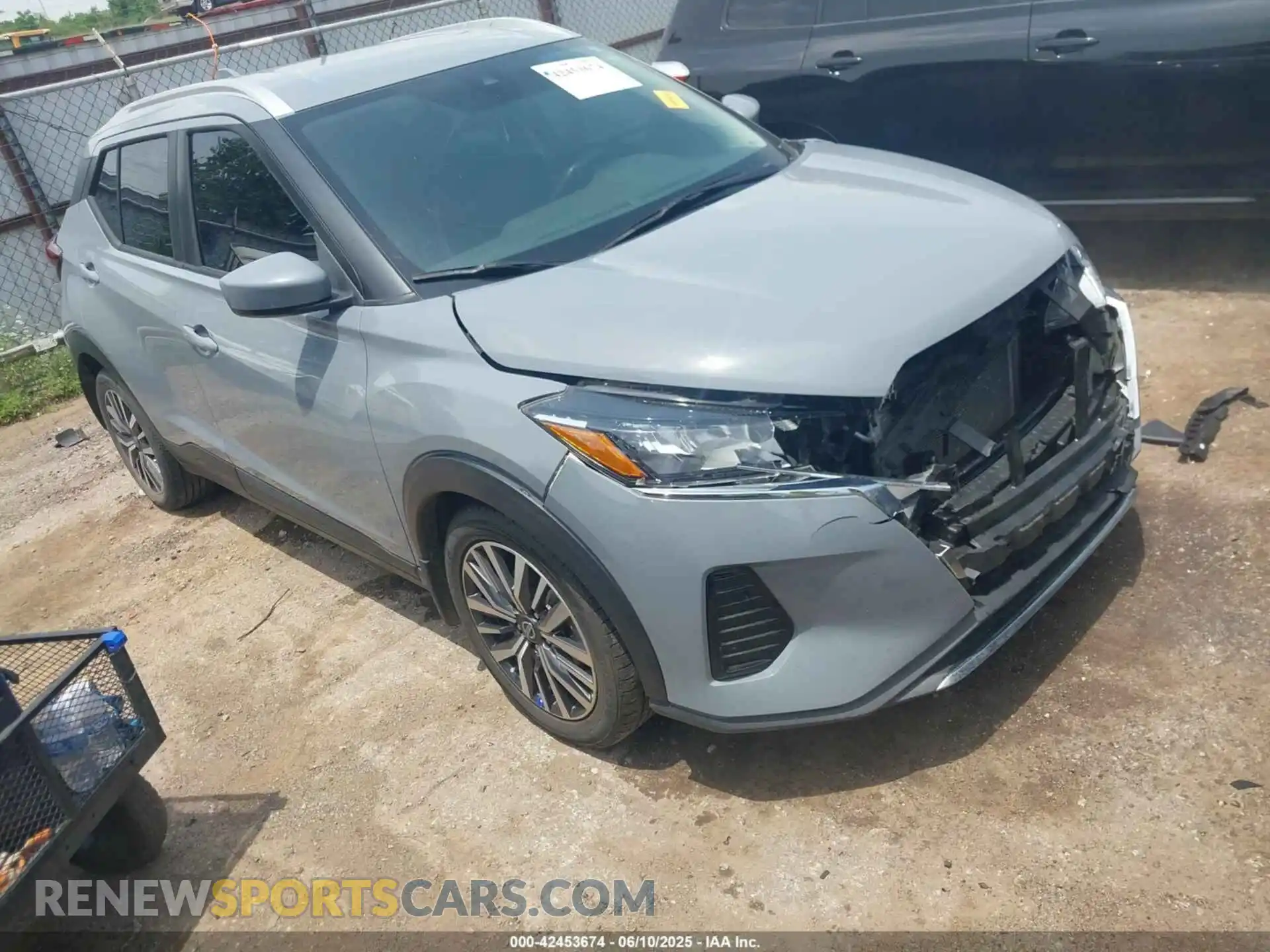 1 Photograph of a damaged car 3N1CP5CV6ML540056 NISSAN KICKS 2021