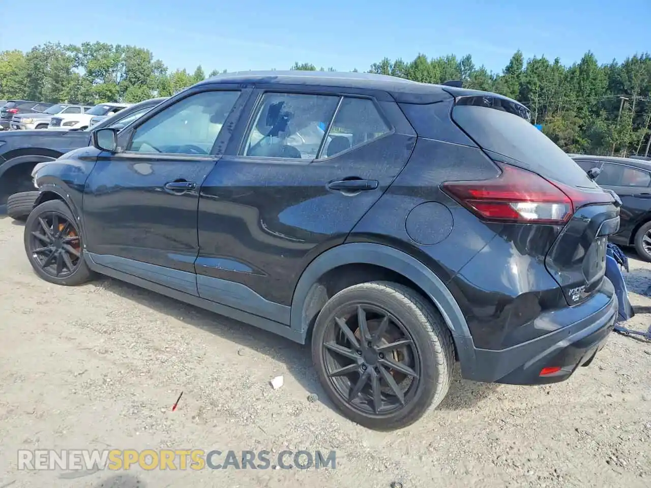 2 Photograph of a damaged car 3N1CP5CV7ML468607 NISSAN KICKS 2021