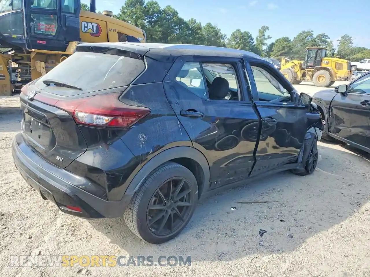3 Photograph of a damaged car 3N1CP5CV7ML468607 NISSAN KICKS 2021