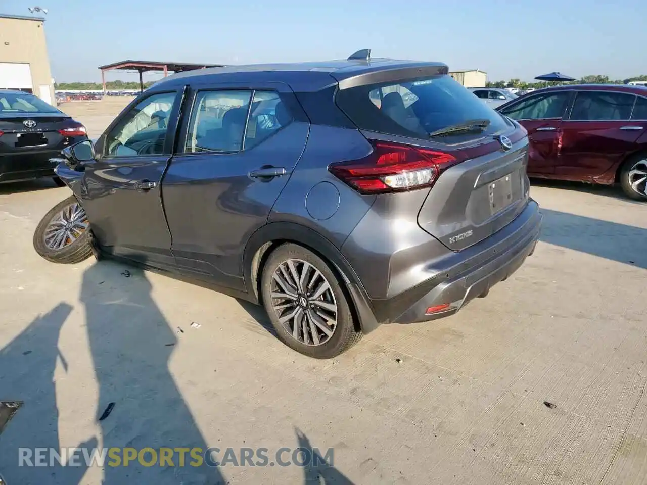 2 Photograph of a damaged car 3N1CP5CV7ML507048 NISSAN KICKS 2021