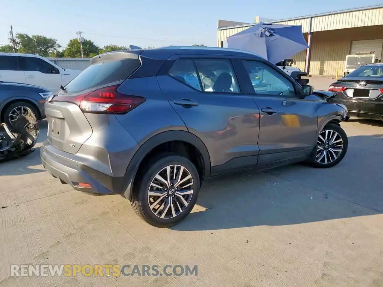 3 Photograph of a damaged car 3N1CP5CV7ML507048 NISSAN KICKS 2021