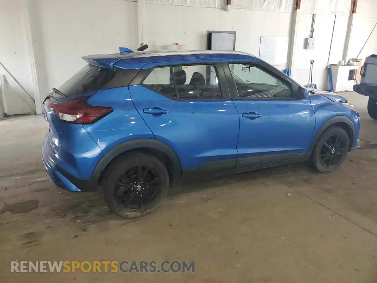 3 Photograph of a damaged car 3N1CP5CV7ML521824 NISSAN KICKS 2021