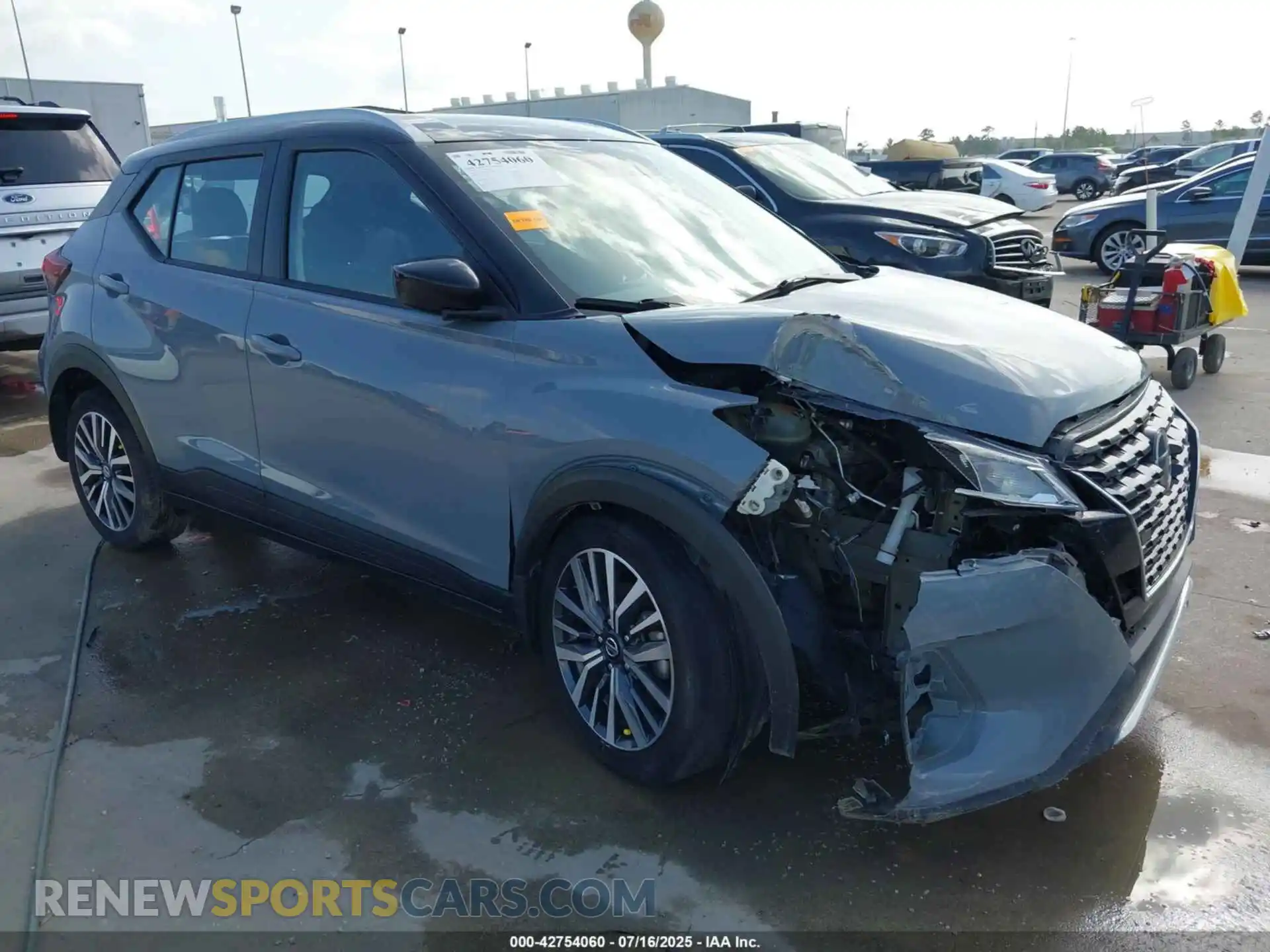 1 Photograph of a damaged car 3N1CP5CV7ML537098 NISSAN KICKS 2021