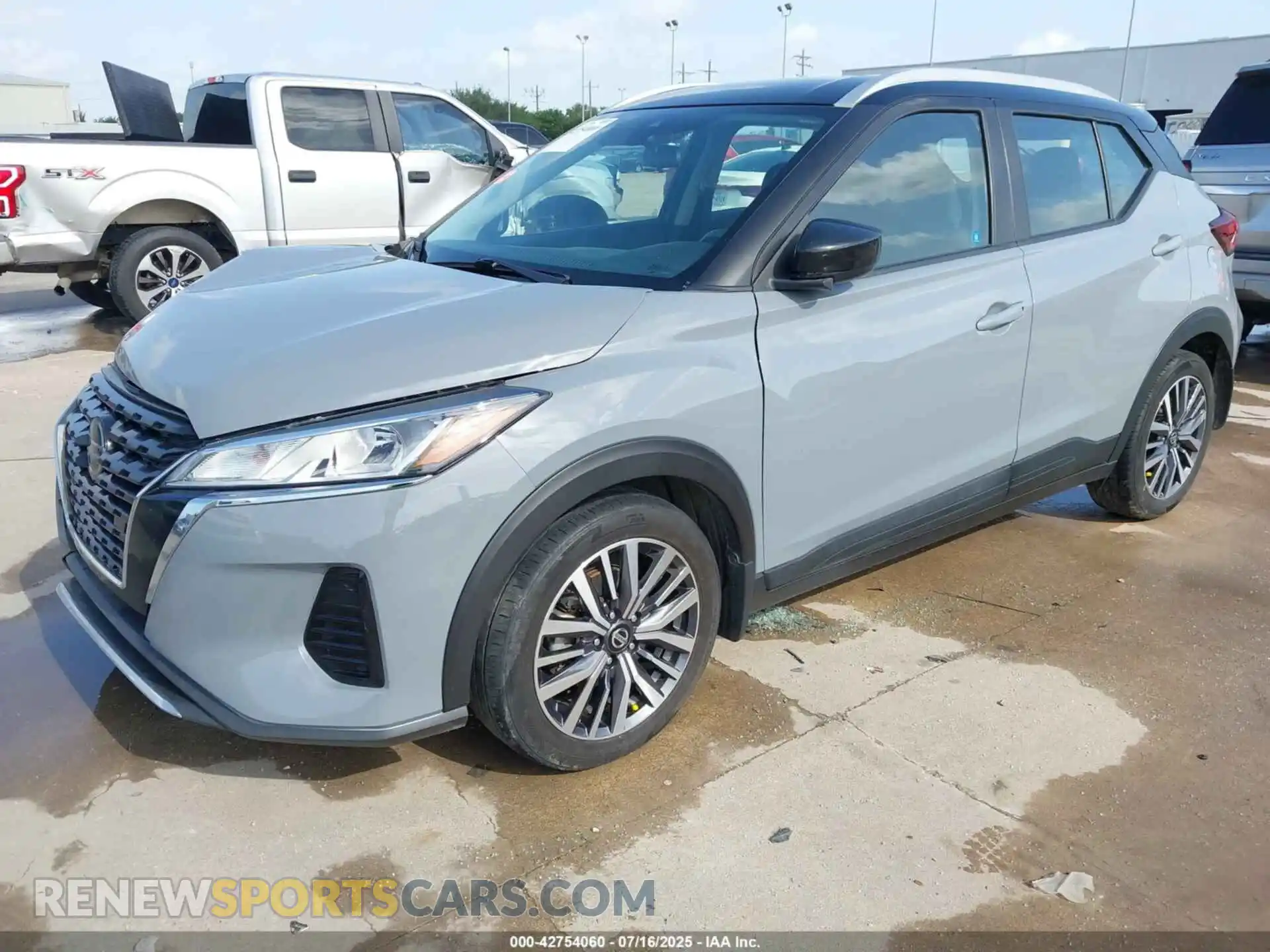 2 Photograph of a damaged car 3N1CP5CV7ML537098 NISSAN KICKS 2021