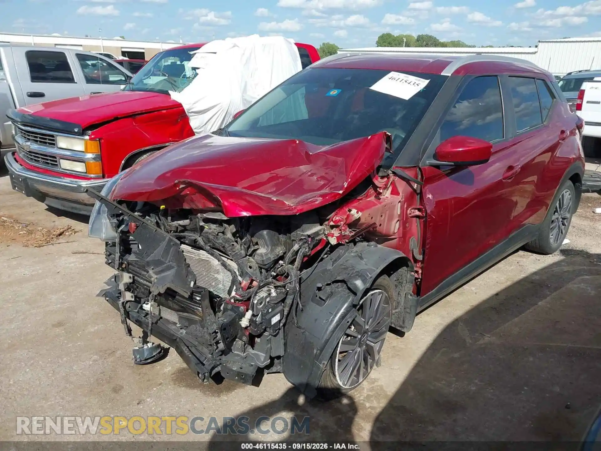 2 fotografías del automóvil dañado 3N1CP5CV7ML541541 NISSAN KICKS 2021