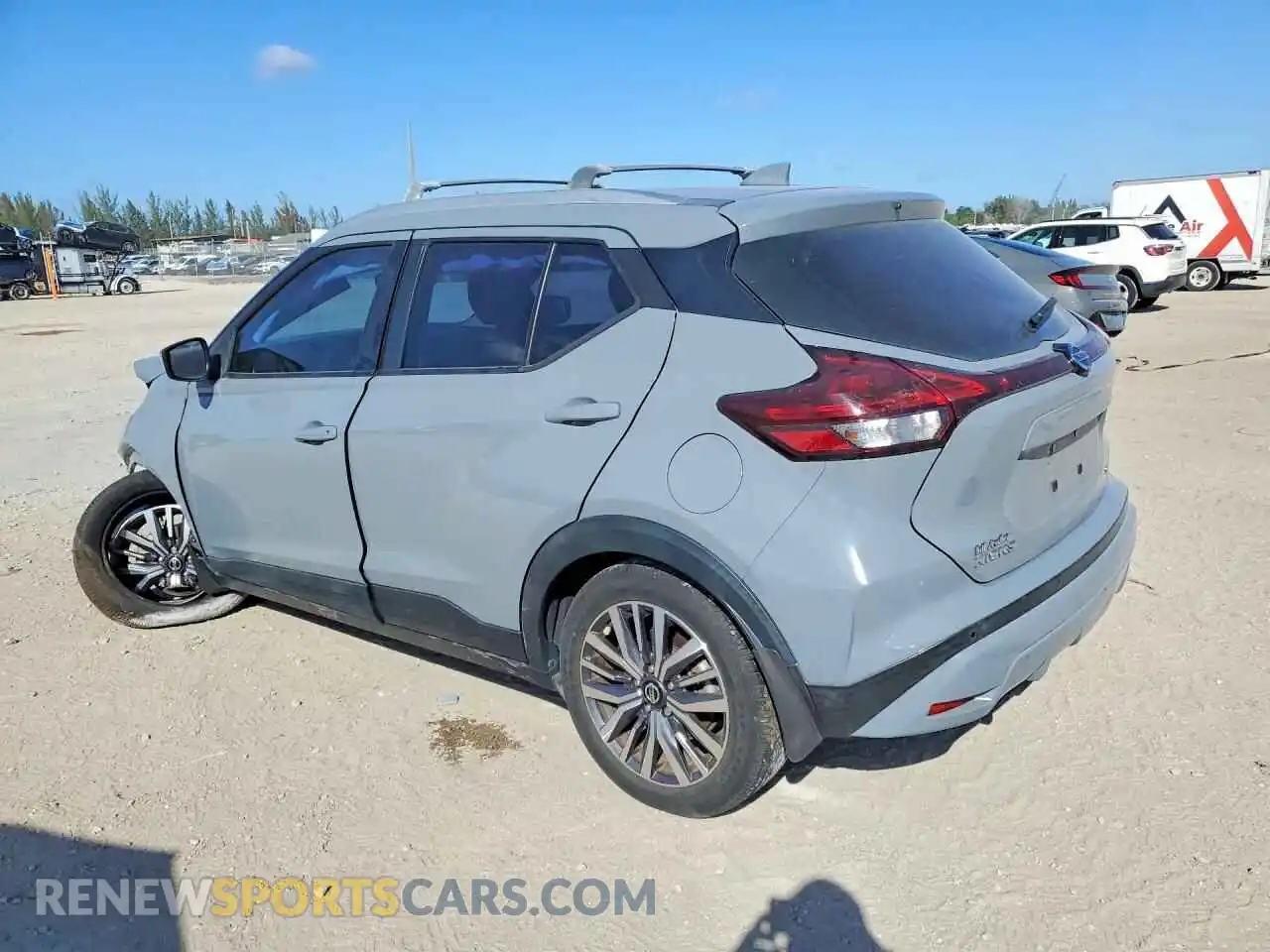 2 Photograph of a damaged car 3N1CP5CV7ML550630 NISSAN KICKS 2021
