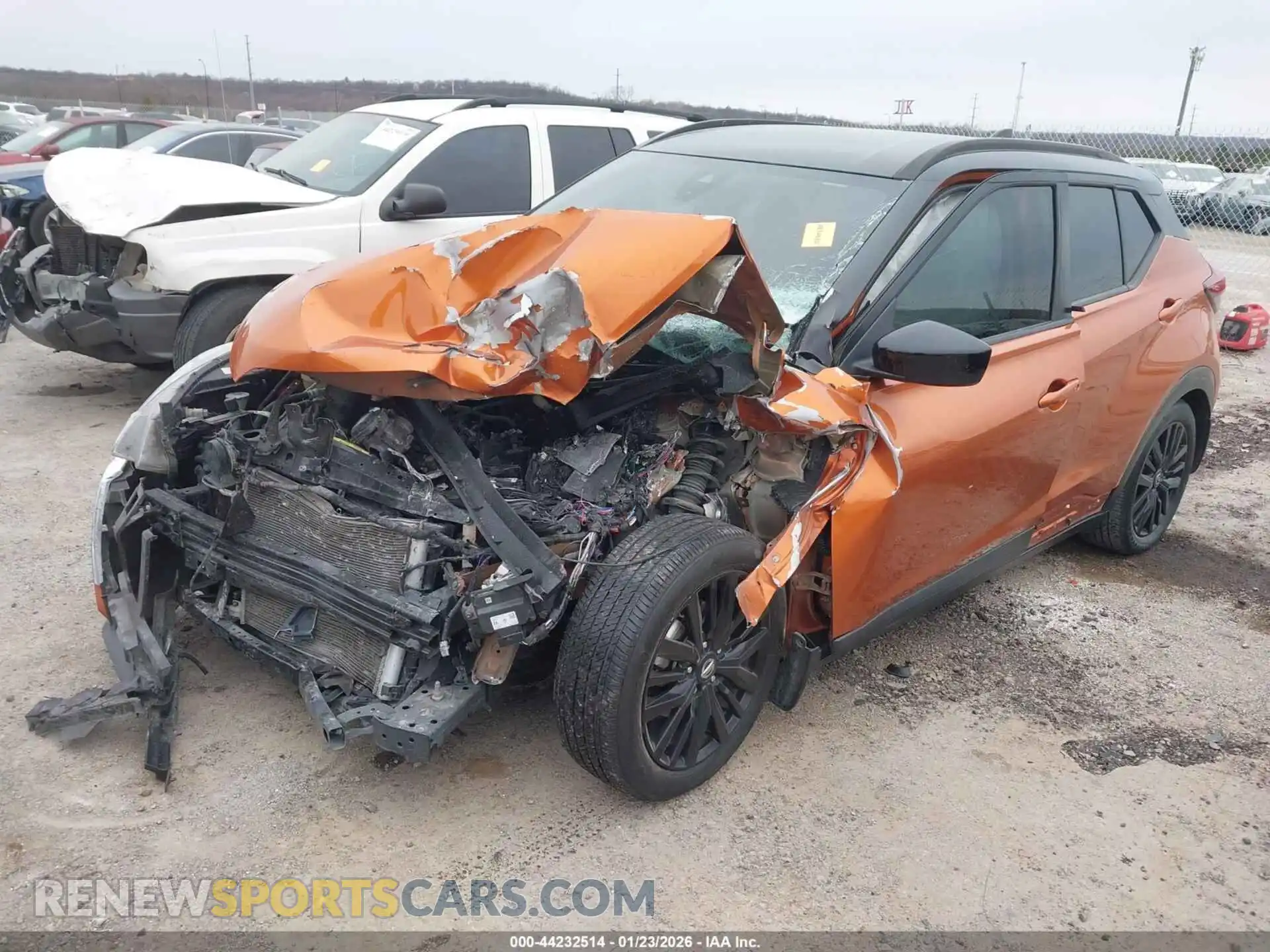 2 Photograph of a damaged car 3N1CP5CV7ML566701 NISSAN KICKS 2021