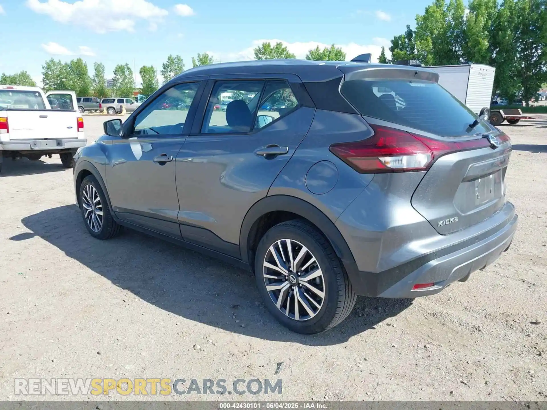 3 fotografías del automóvil dañado 3N1CP5CV8ML471547 NISSAN KICKS 2021