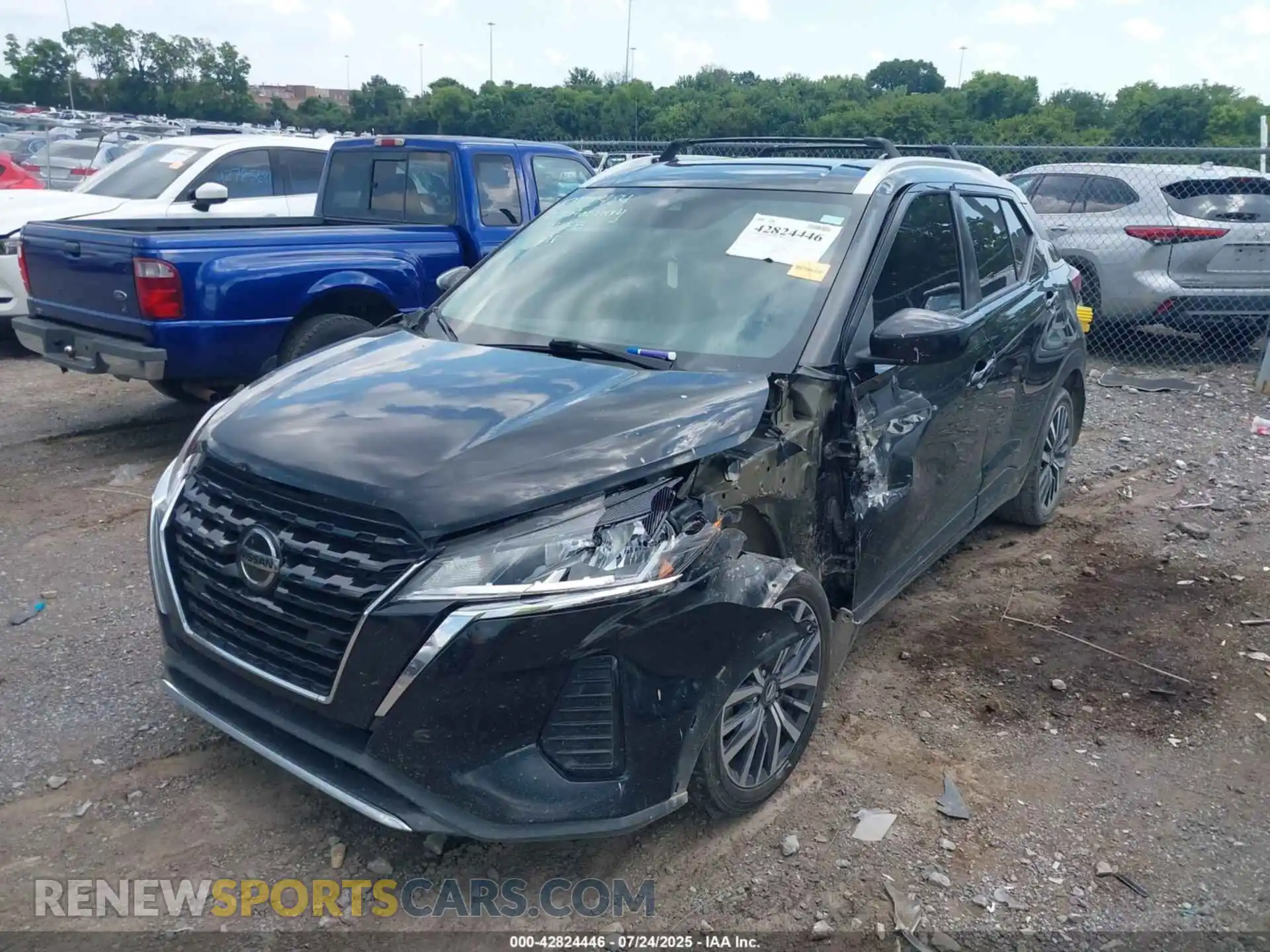 2 Photograph of a damaged car 3N1CP5CV8ML494925 NISSAN KICKS 2021