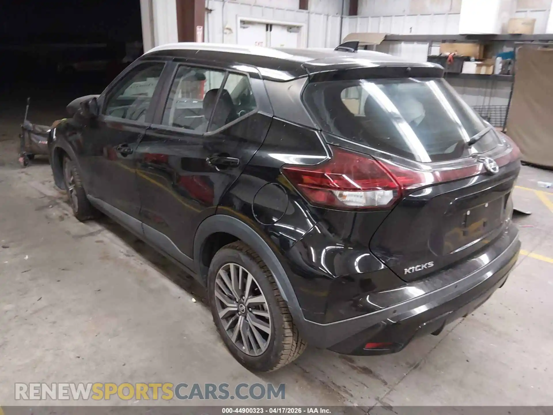 3 Photograph of a damaged car 3N1CP5CV8ML498537 NISSAN KICKS 2021