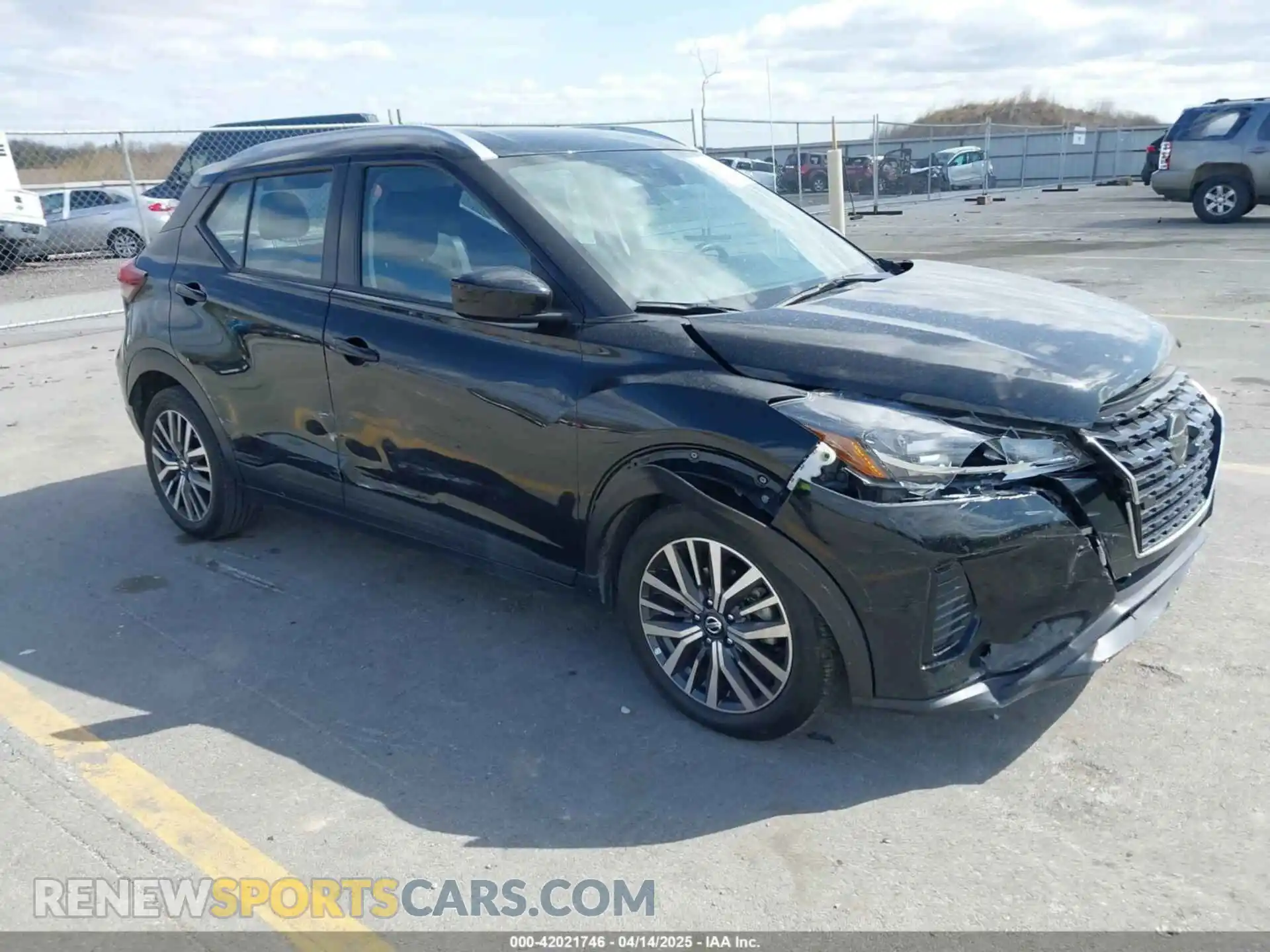 1 Photograph of a damaged car 3N1CP5CV8ML523372 NISSAN KICKS 2021