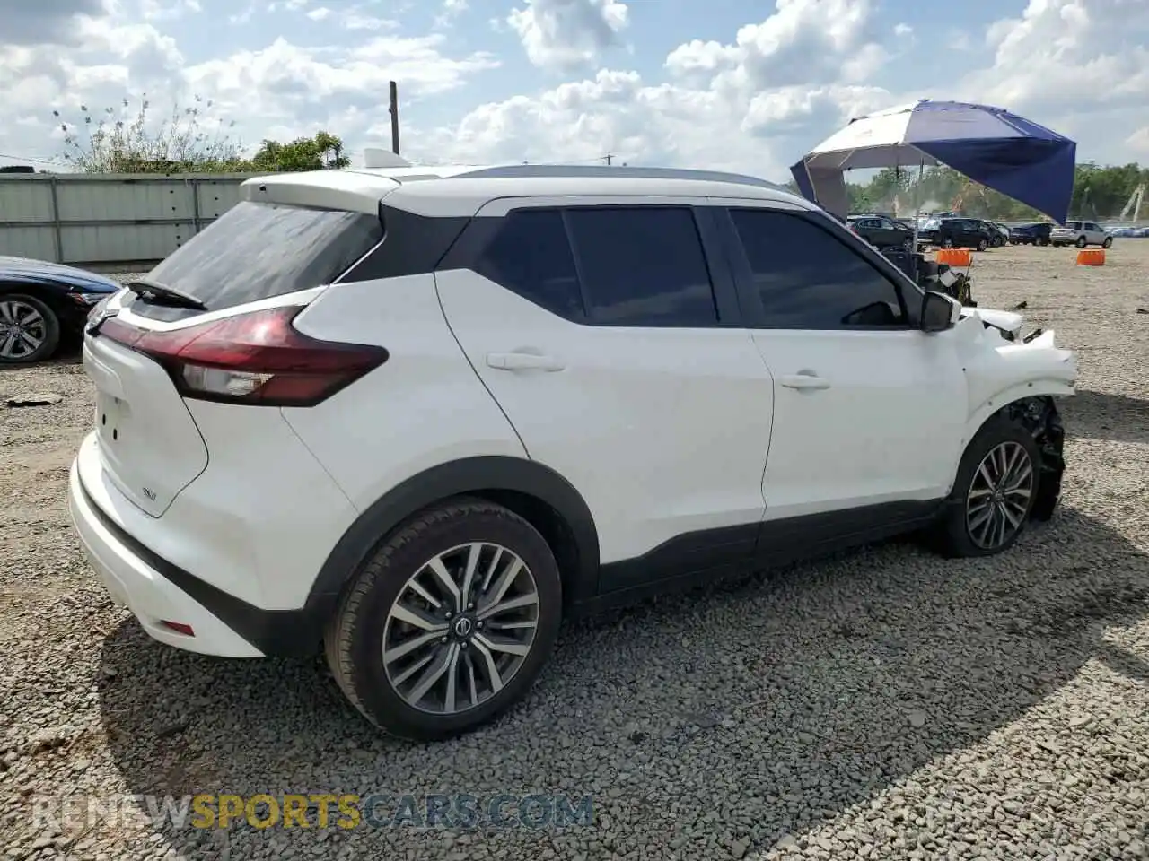 3 Photograph of a damaged car 3N1CP5CV8ML534288 NISSAN KICKS 2021