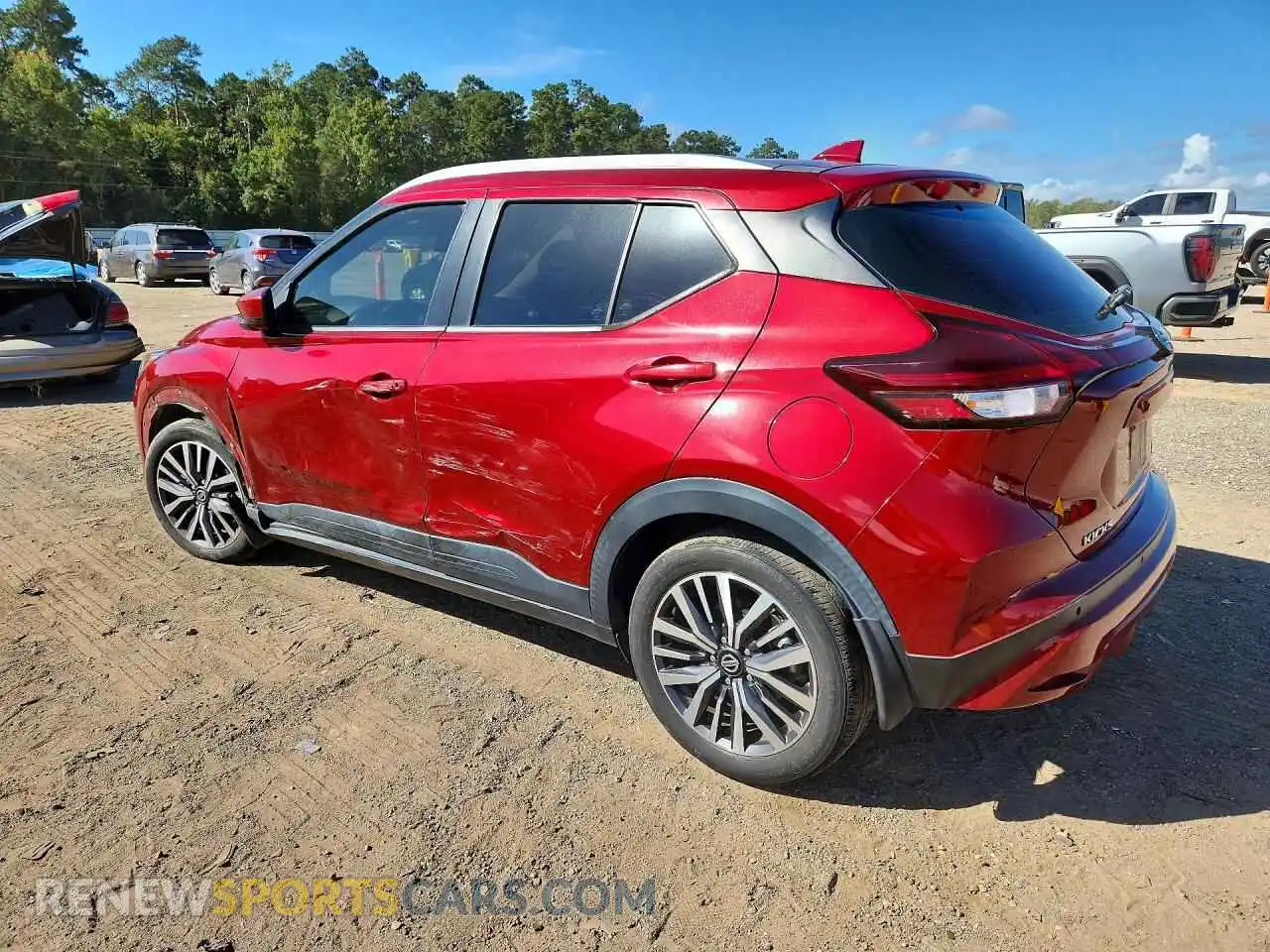 2 fotografías del automóvil dañado 3N1CP5CV8ML542777 NISSAN KICKS 2021