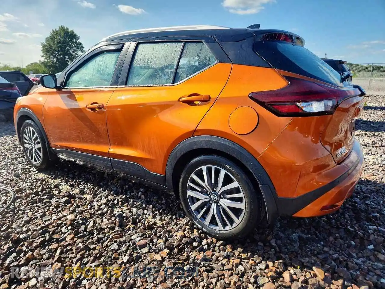 2 Photograph of a damaged car 3N1CP5CV8ML544772 NISSAN KICKS 2021