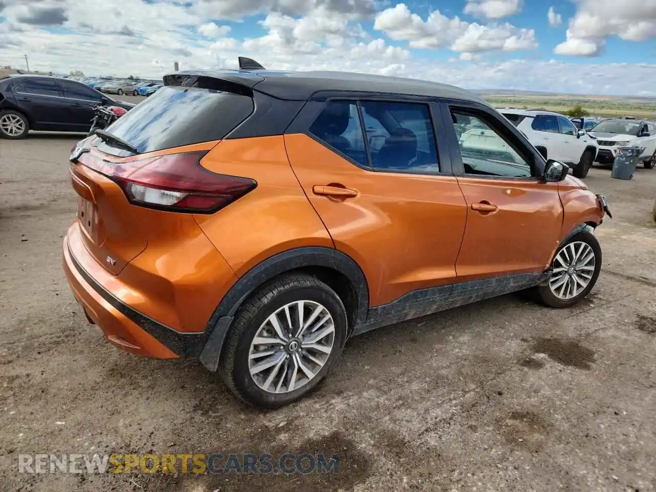 3 Photograph of a damaged car 3N1CP5CV8ML551205 NISSAN KICKS 2021