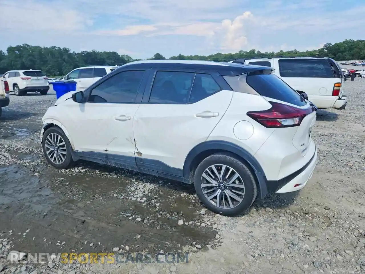 2 Photograph of a damaged car 3N1CP5CV9ML469466 NISSAN KICKS 2021