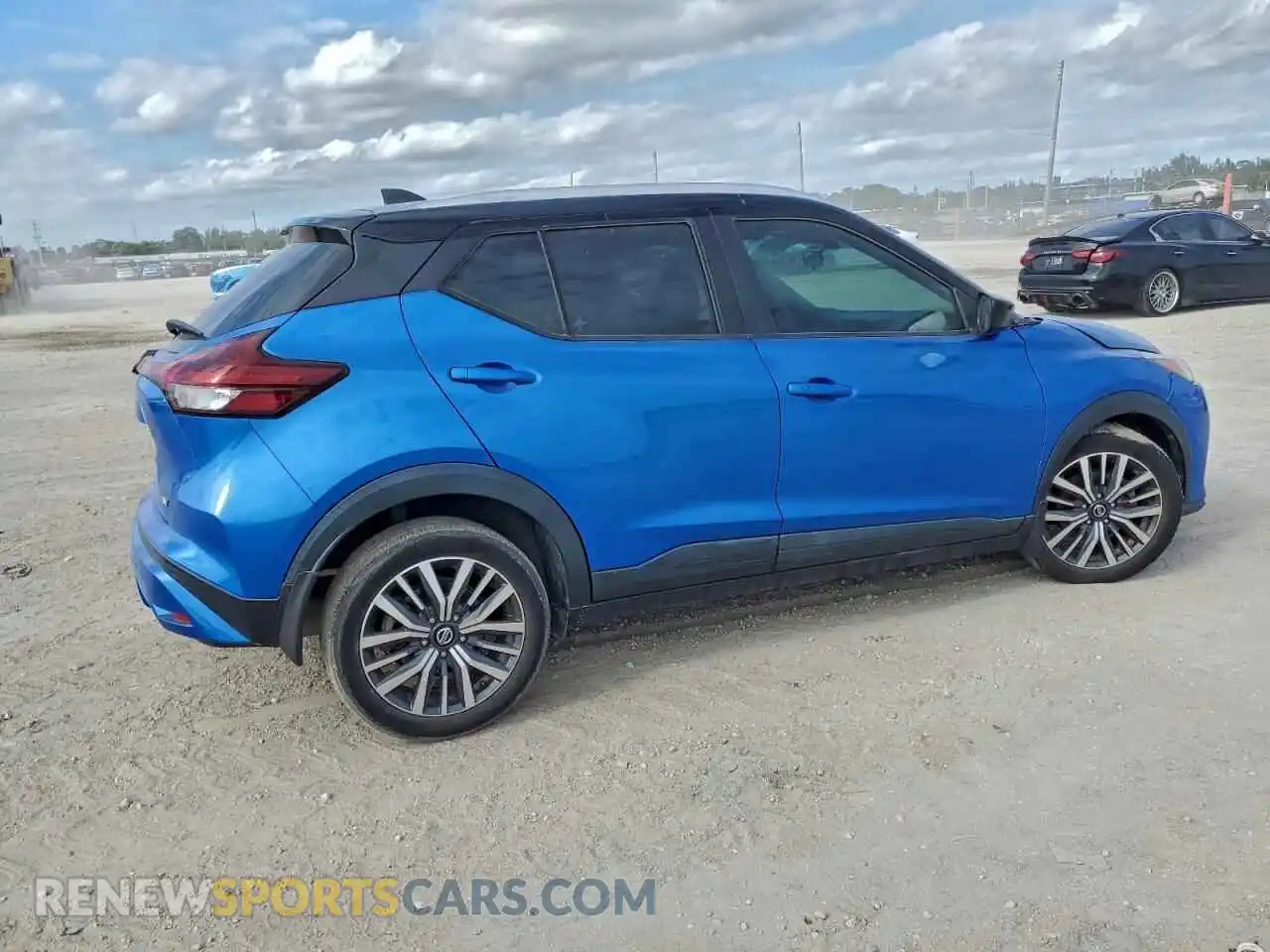 3 Photograph of a damaged car 3N1CP5CV9ML494187 NISSAN KICKS 2021