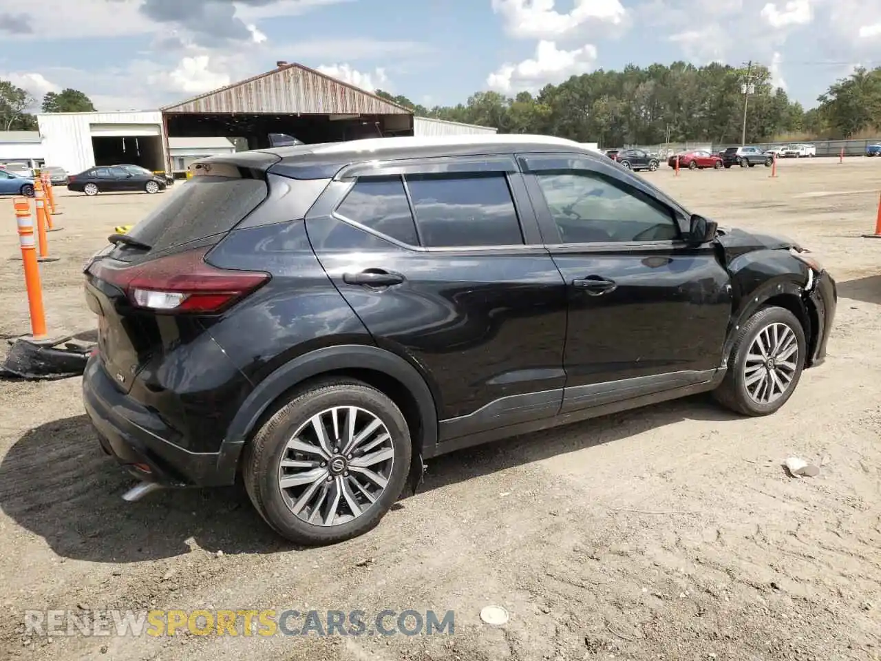 3 Photograph of a damaged car 3N1CP5CV9ML531769 NISSAN KICKS 2021
