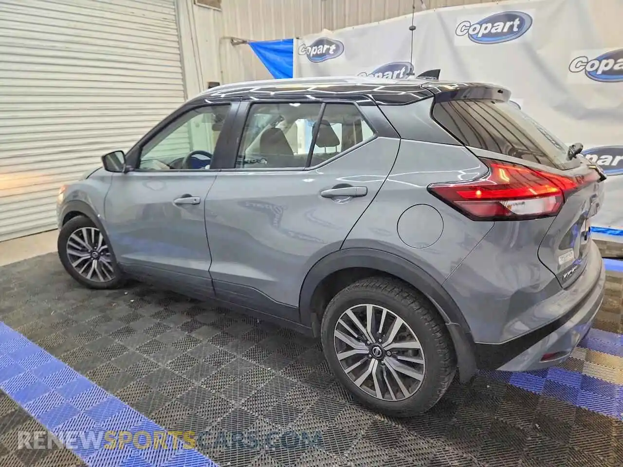 2 Photograph of a damaged car 3N1CP5CV9ML548233 NISSAN KICKS 2021