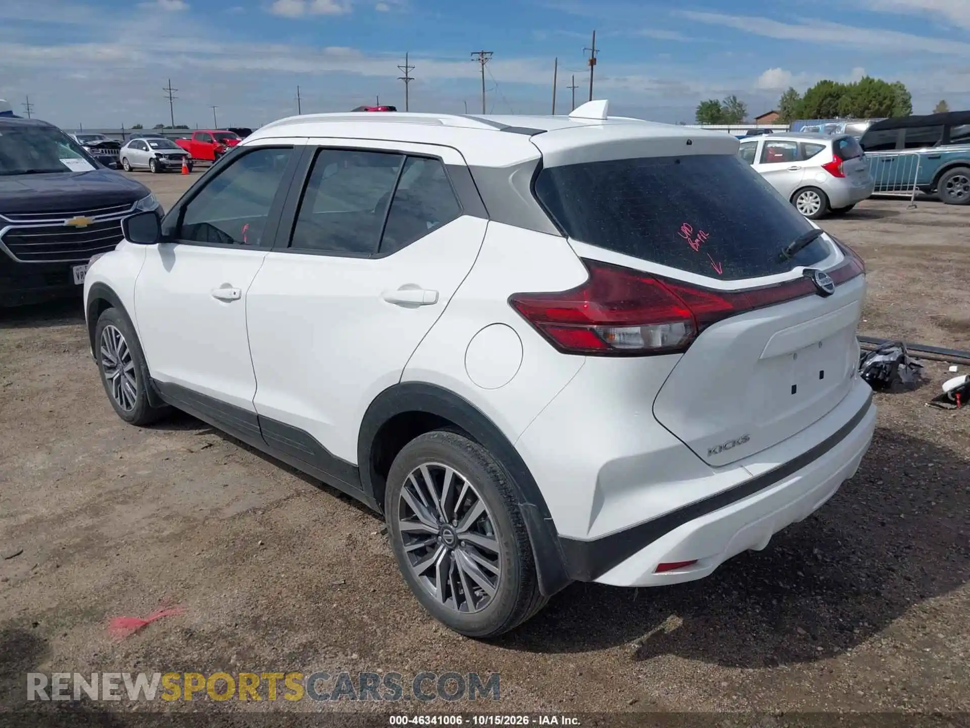 3 Photograph of a damaged car 3N1CP5CV9ML562939 NISSAN KICKS 2021