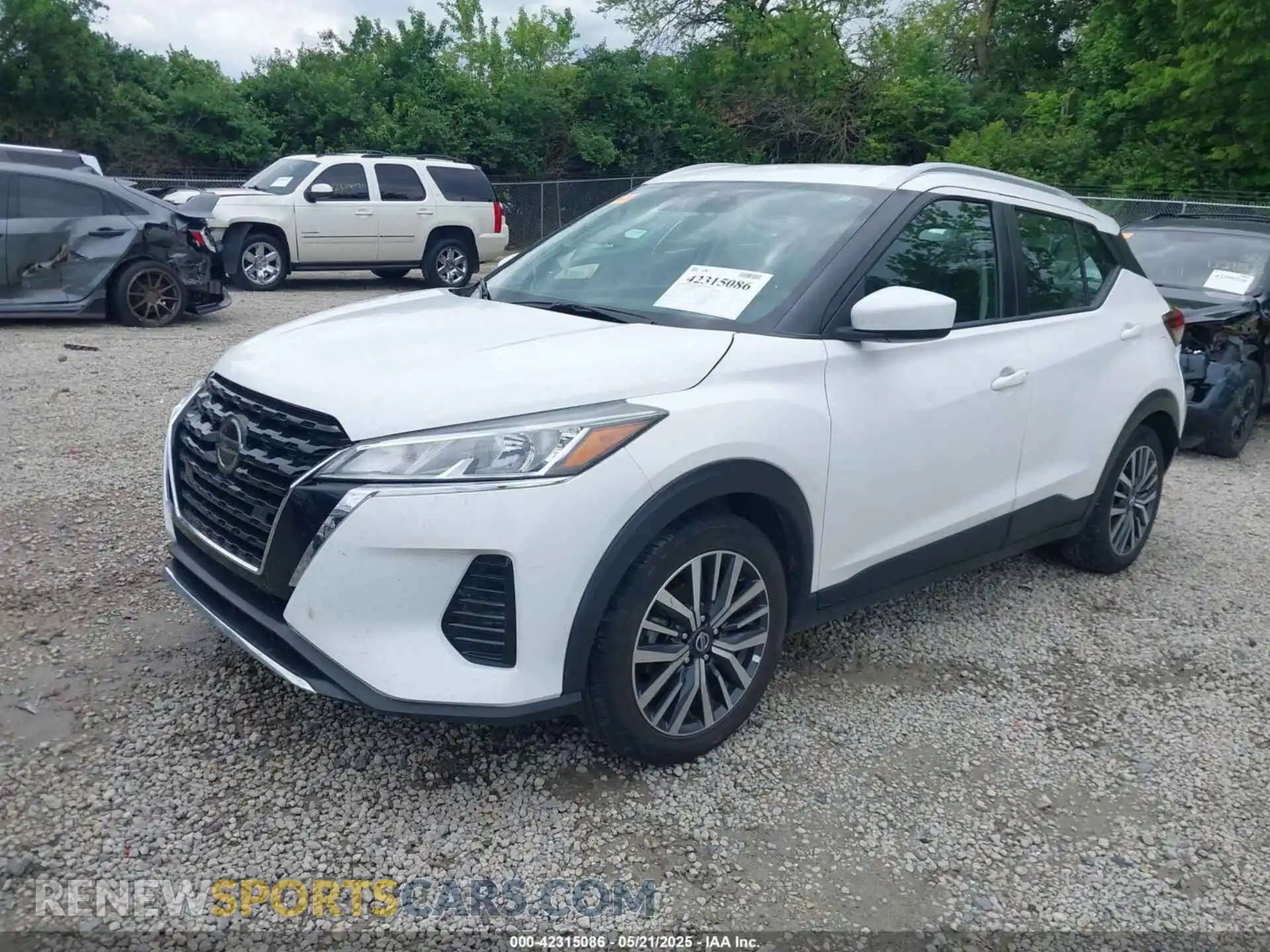 2 Photograph of a damaged car 3N1CP5CVXML481254 NISSAN KICKS 2021