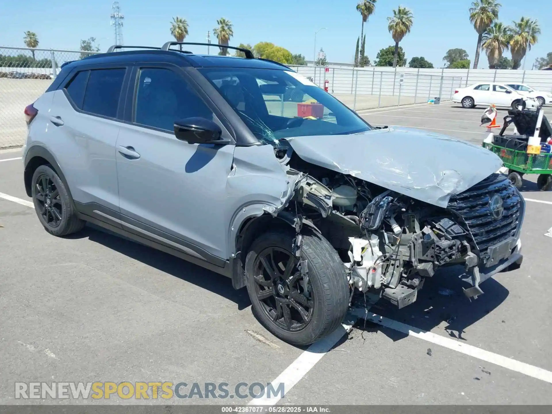 1 Photograph of a damaged car 3N1CP5DV0ML490334 NISSAN KICKS 2021