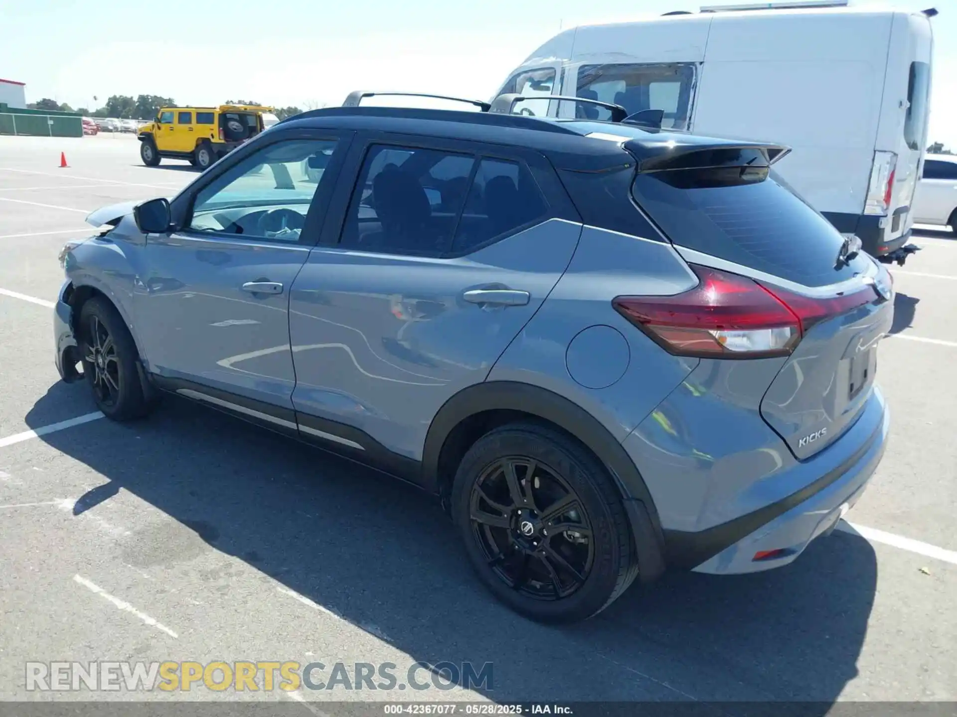 3 Photograph of a damaged car 3N1CP5DV0ML490334 NISSAN KICKS 2021