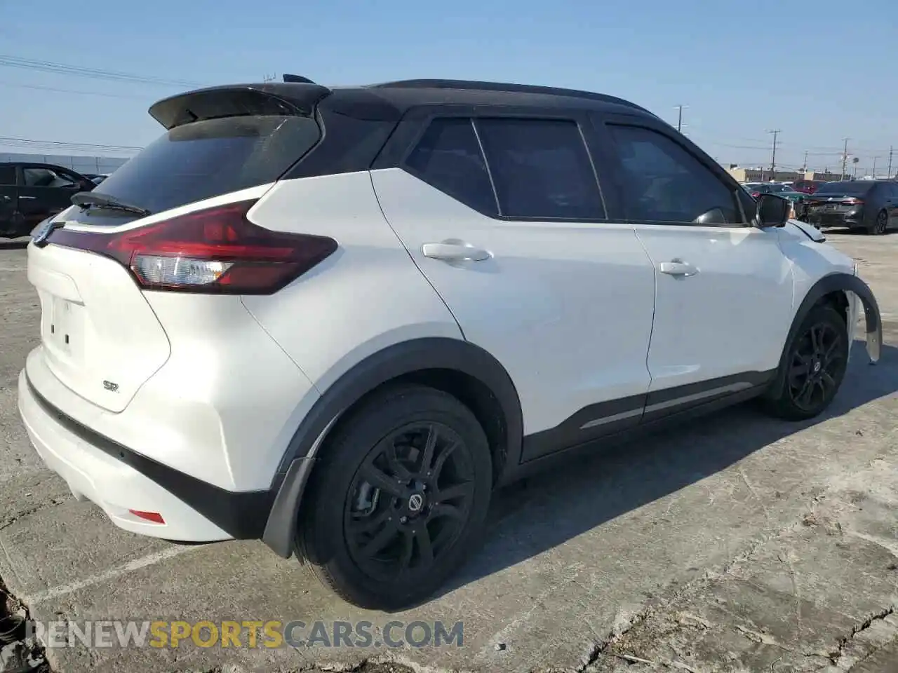 3 Photograph of a damaged car 3N1CP5DV0ML499969 NISSAN KICKS 2021