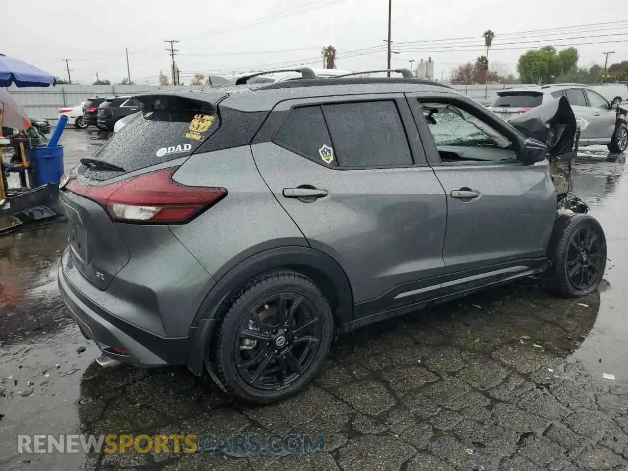 3 Photograph of a damaged car 3N1CP5DV0ML503213 NISSAN KICKS 2021