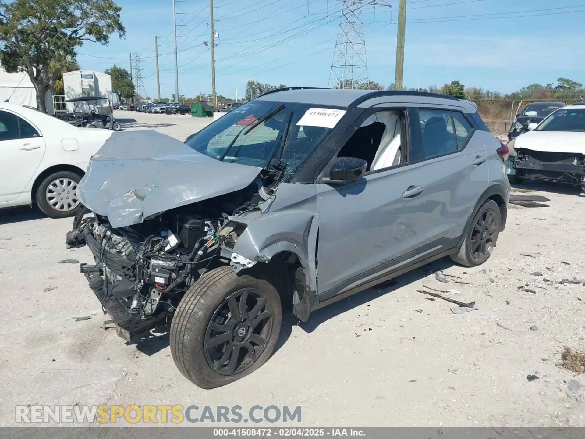 2 Photograph of a damaged car 3N1CP5DV0ML512879 NISSAN KICKS 2021