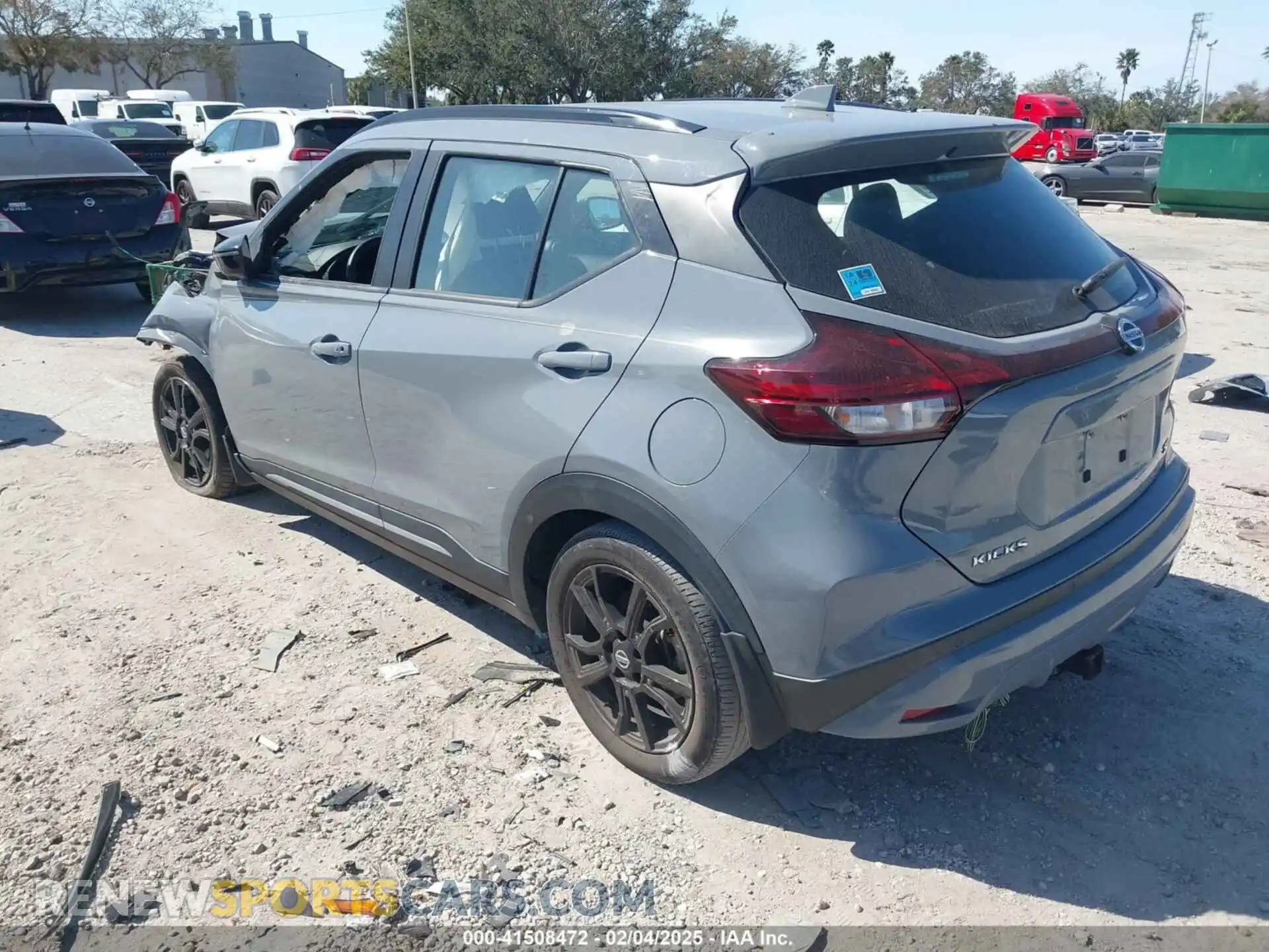 3 Photograph of a damaged car 3N1CP5DV0ML512879 NISSAN KICKS 2021