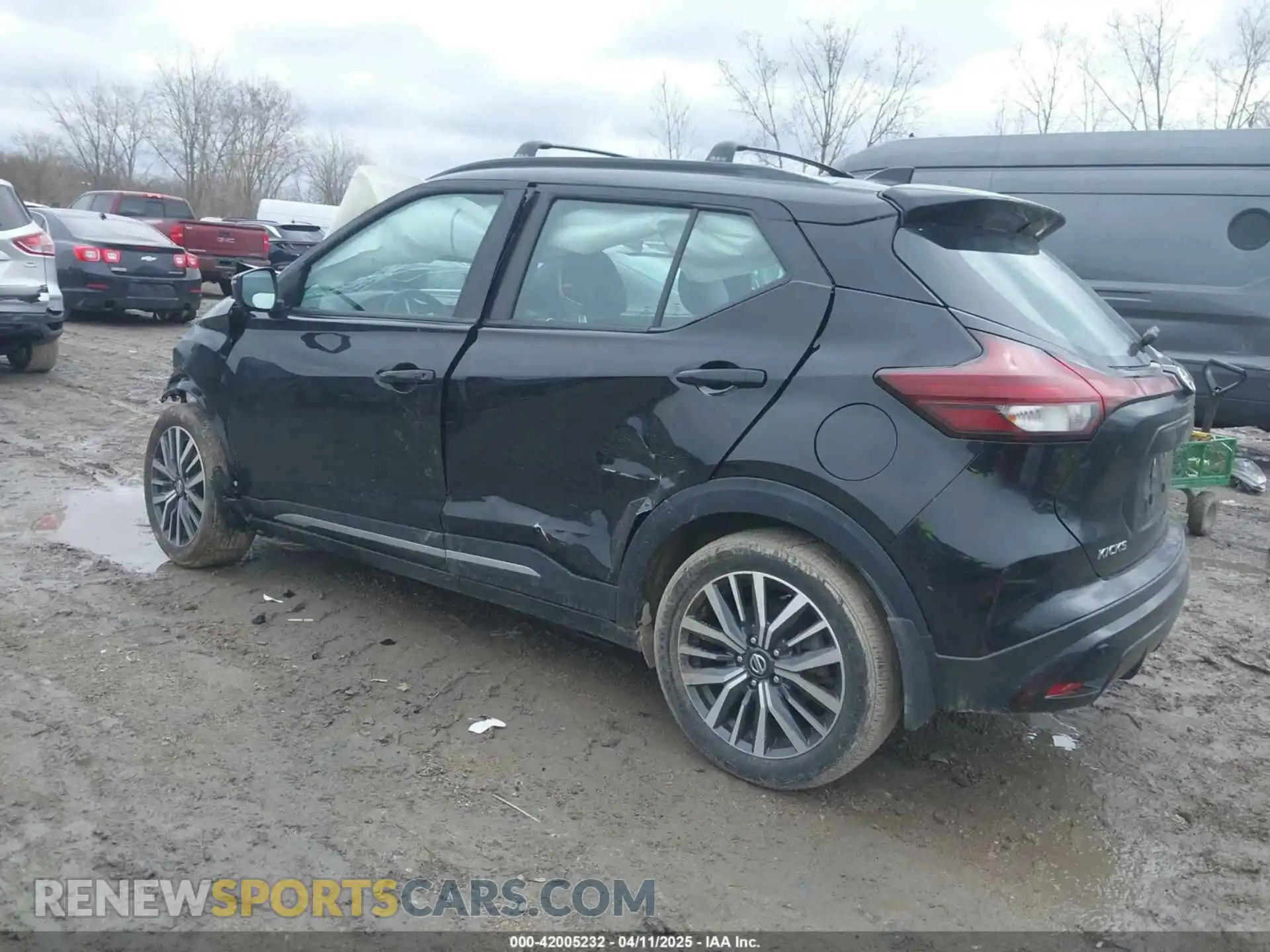 3 Photograph of a damaged car 3N1CP5DV0ML521730 NISSAN KICKS 2021
