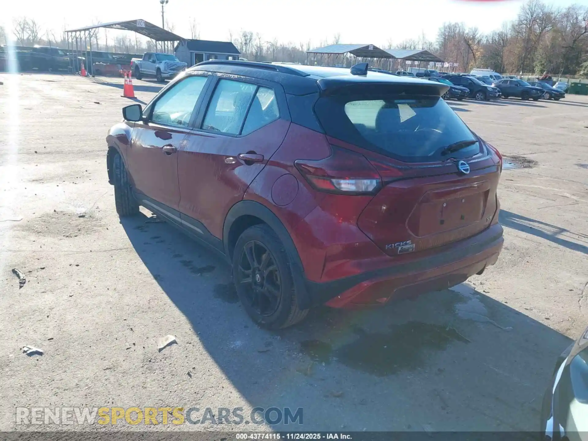 3 Photograph of a damaged car 3N1CP5DV0ML565971 NISSAN KICKS 2021