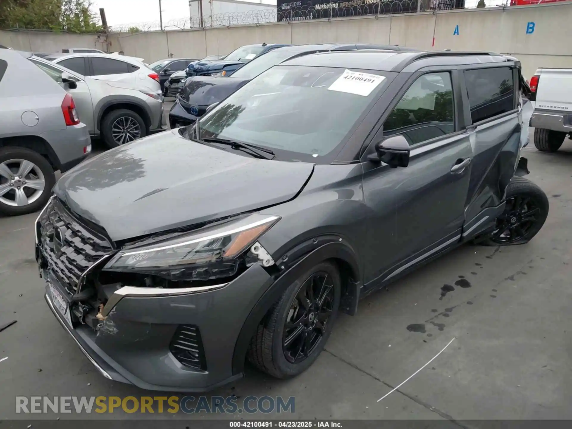 2 Photograph of a damaged car 3N1CP5DV1ML530999 NISSAN KICKS 2021
