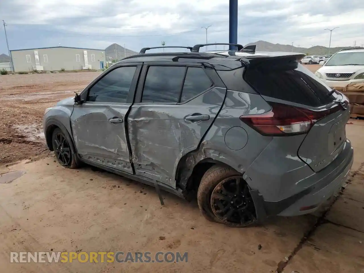 2 Photograph of a damaged car 3N1CP5DV1ML554624 NISSAN KICKS 2021
